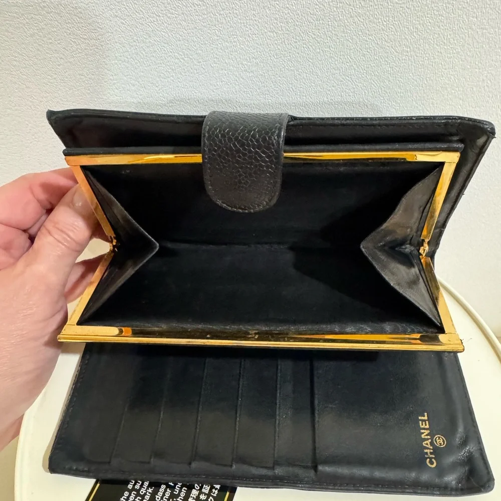 CHANEL Black Caviar Leather Wallet - Picture 8 of 16